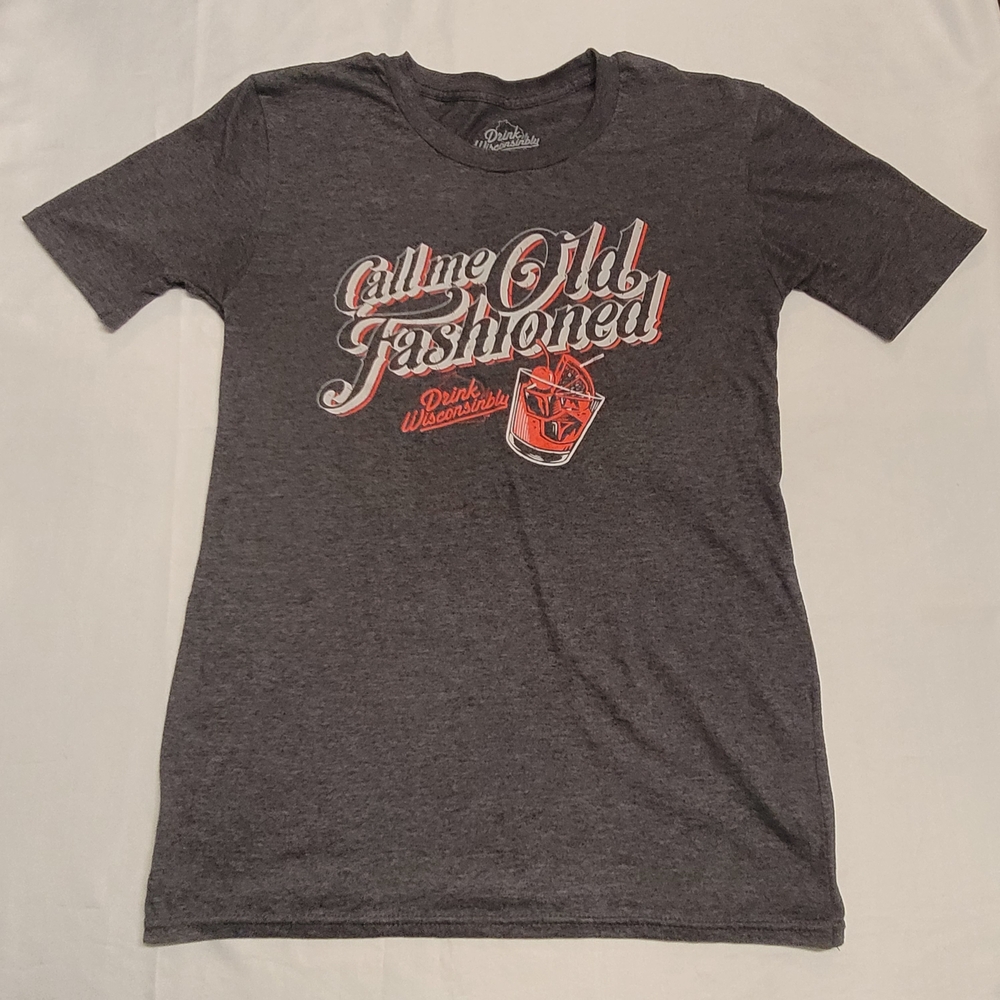 Drink Wisconsinbly “Call Me Old Fashioned” Graphic Tee Gray Size M